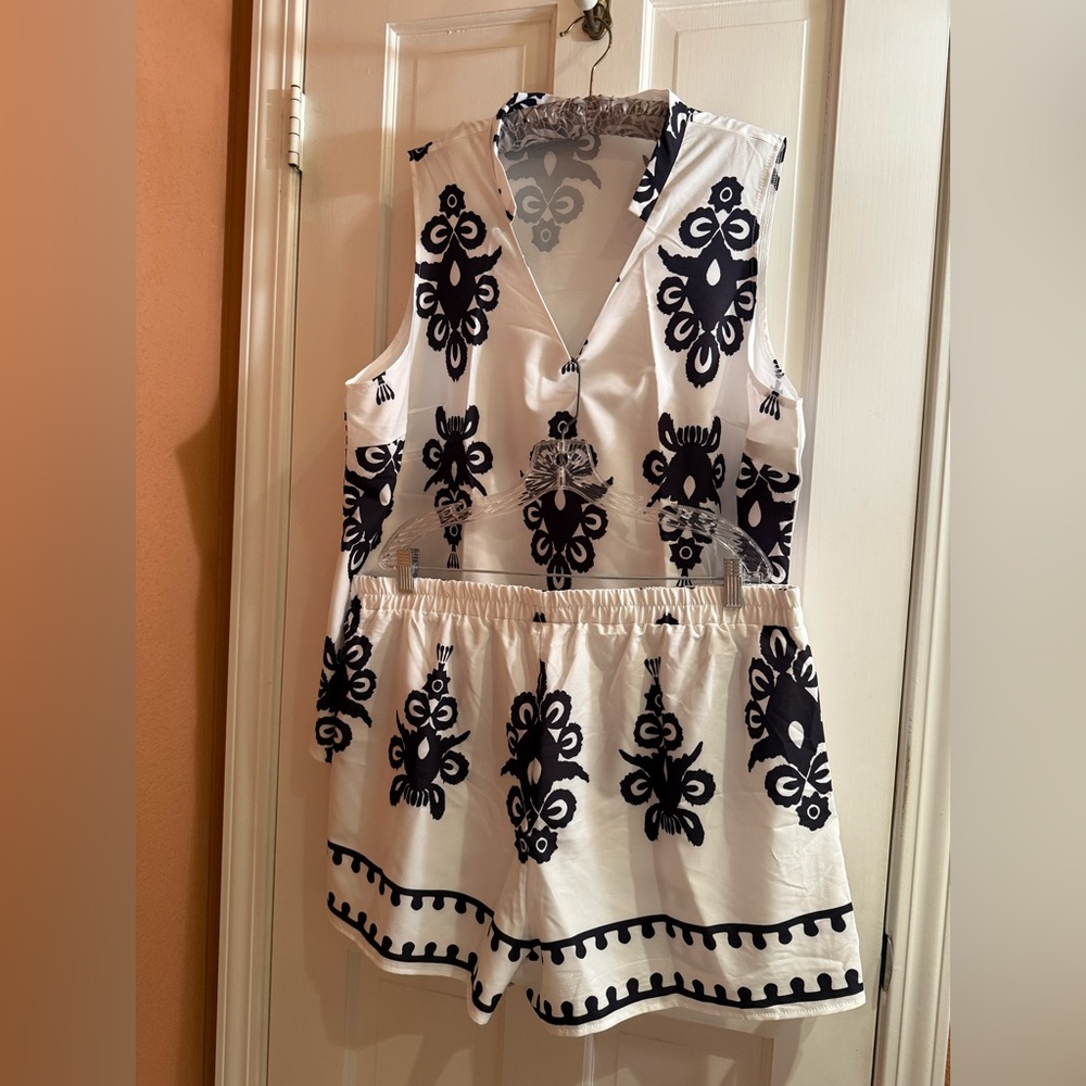 Chic White and Black Patterned Sleeveless Romper
